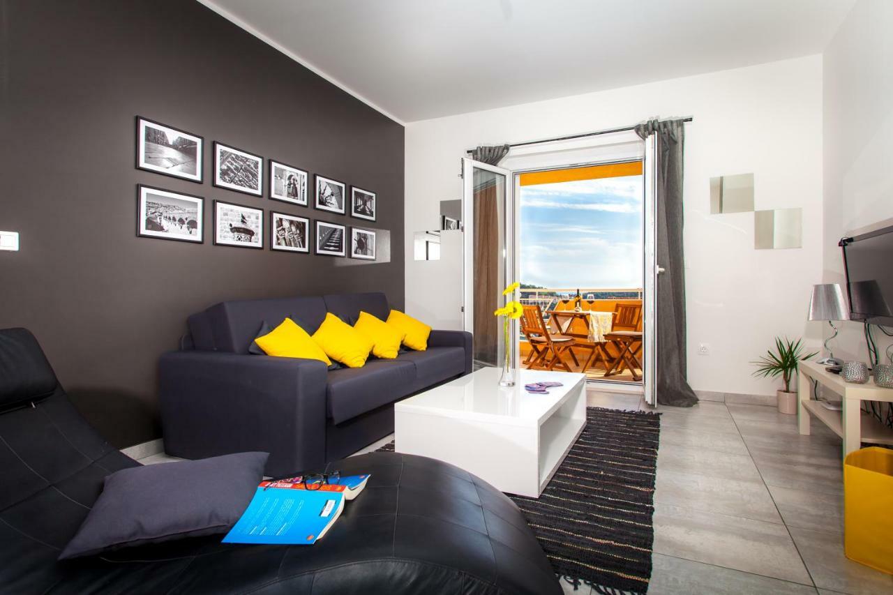 Two Bedroom Apartment With Sea View & Balcony Дубровник Экстерьер фото